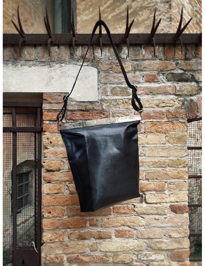 Carol Christian Poell AM/2451 black whole leather bag